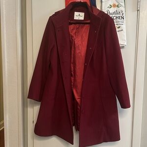 single-breasted-detachable-hooded-trench-overcoats-burgundy never worn.